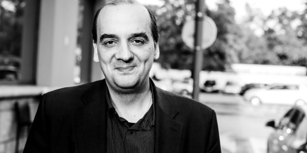 Dr. Konstantinos Farsalinos, raziskovalec: V javnosti kroži ogromno napačnih informacij o e-cigaretah