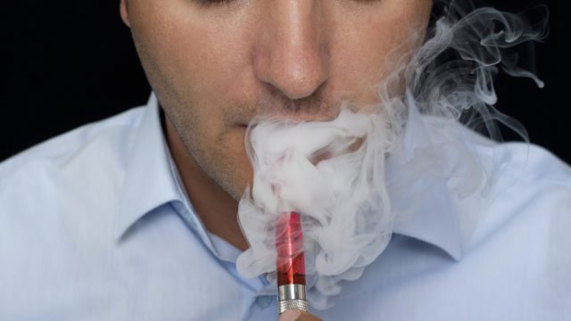 Elektronske cigarete dražje za 200 odstotkov